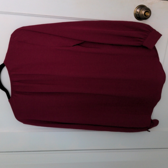 Nine West Size L Maroon Button Down Top - Picture 5 of 5